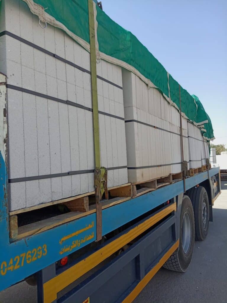 البلاط العازل للحرارة